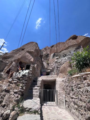 عکس دهکده صخره ای حیله ور