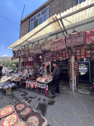 عکس دهکده صخره ای حیله ور