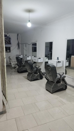 عکس آموزشگاه آرایشگری و پیرایش مردانه اُکسین