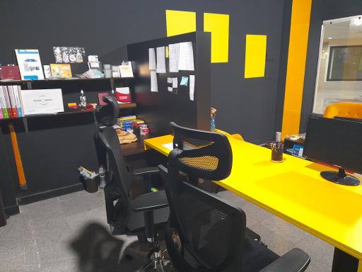 استودیو خورشید