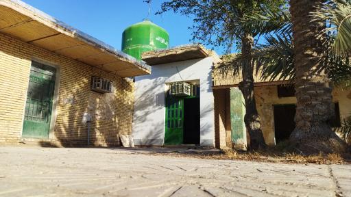 عکس قدمگاه علی الظاهر