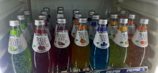 عکس کلبه چای و قهوه سیمرغ