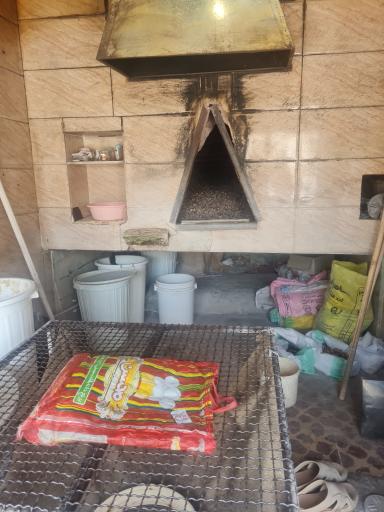 عکس سنگک پزی عزت