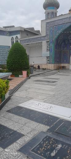 عکس گلزار شهدا مسجد امام سجاد