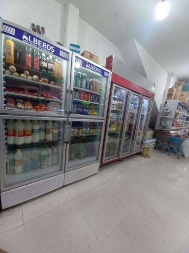 عکس ارزانکده‌ کیا مارکت