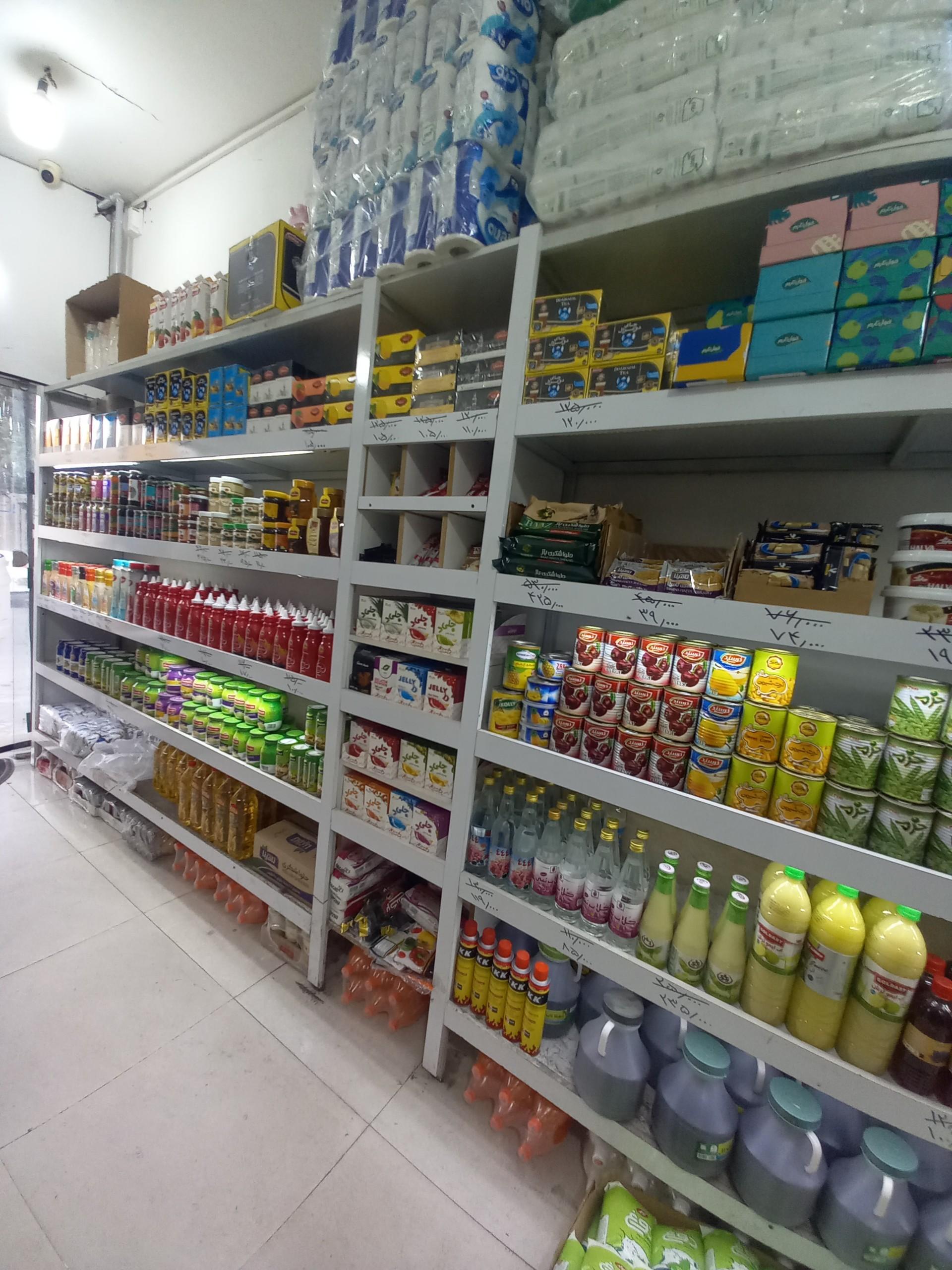 عکس ارزانکده‌ کیا مارکت