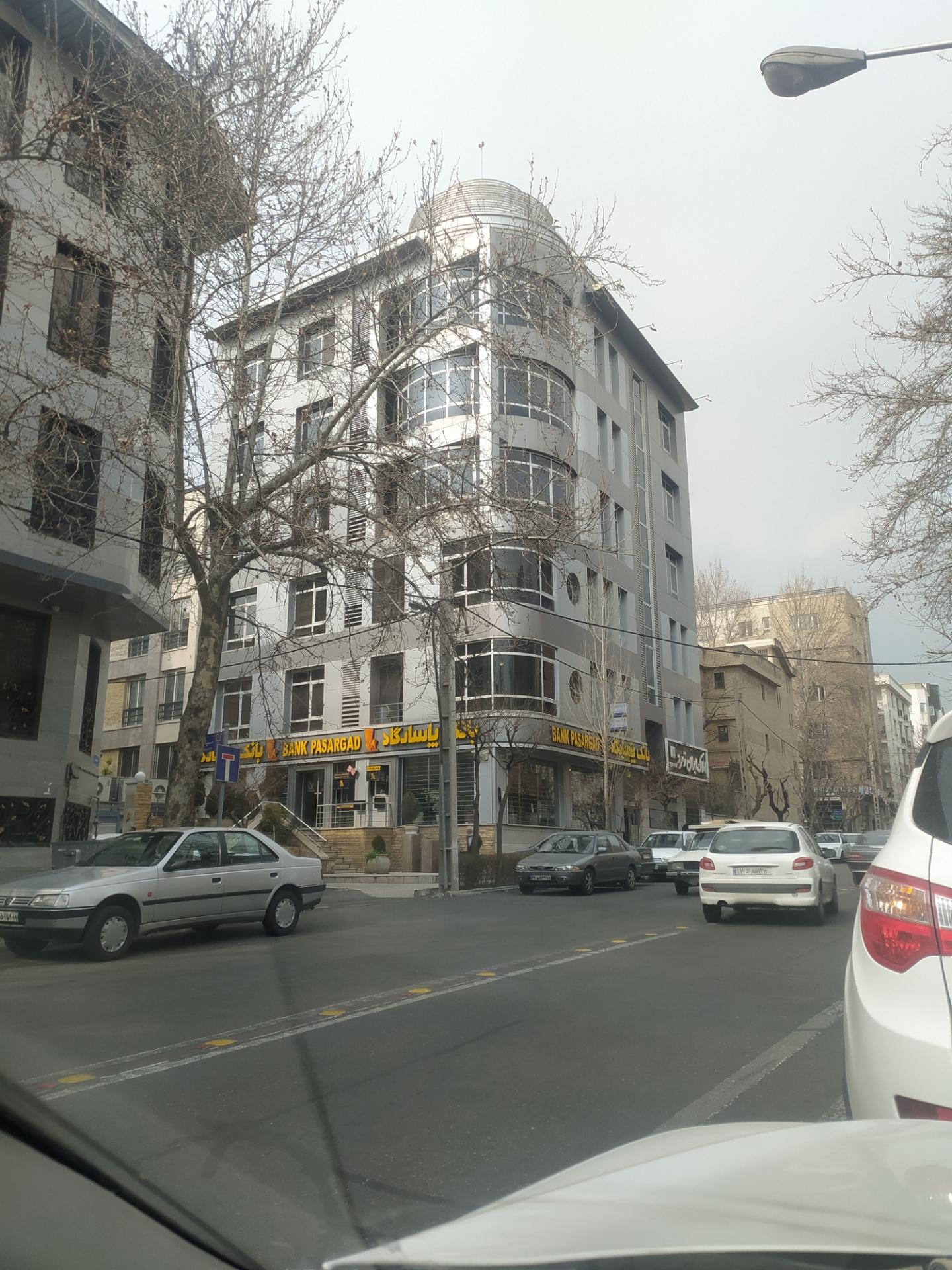 عکس بانک پاسارگاد شعبه زمرد