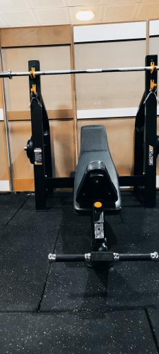 عکس باشگاه بانوان هدف 