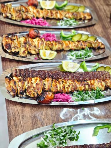 عکس رستوران شهر آفتاب