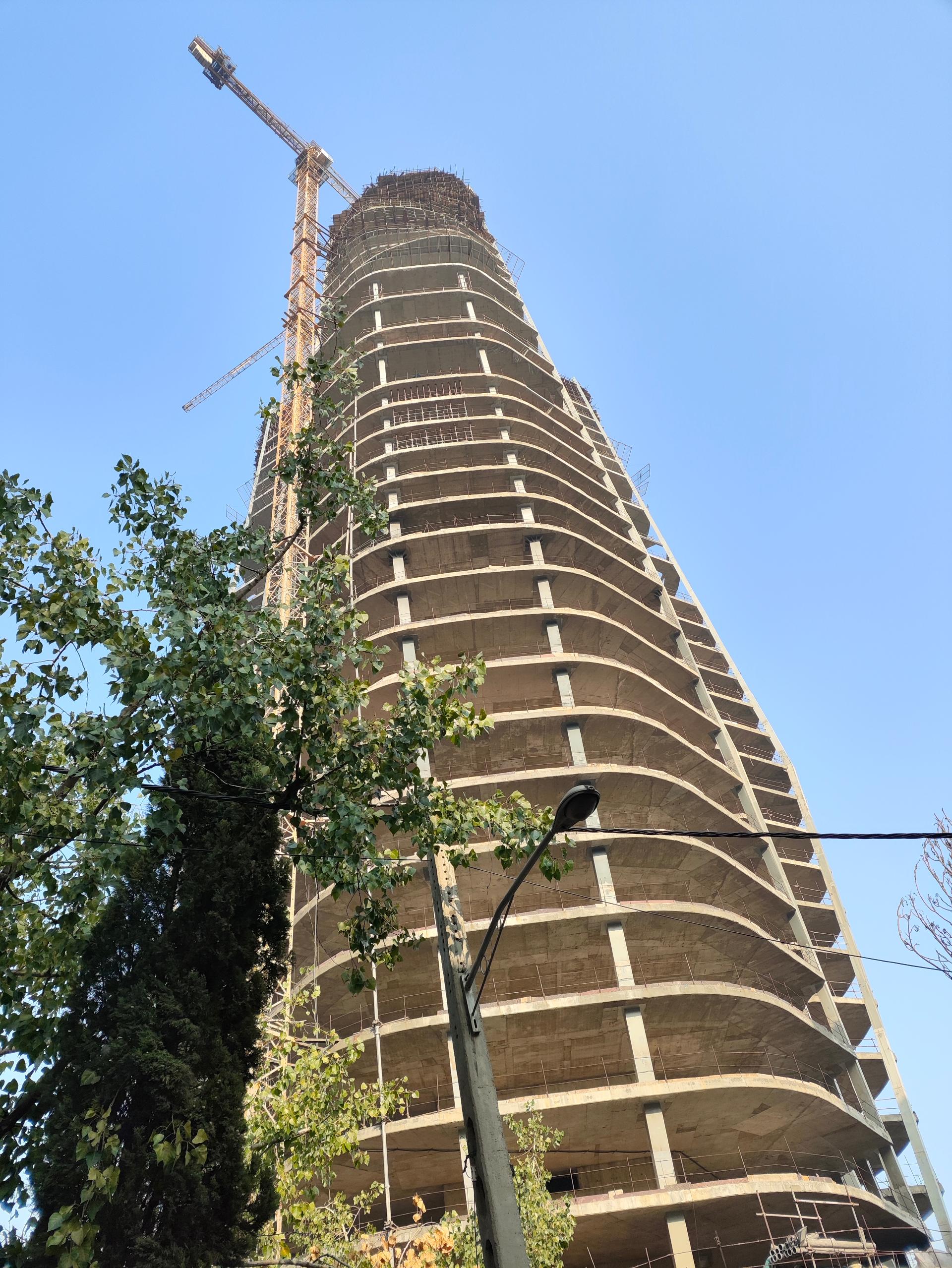 عکس هتل فرشته پاسارگاد (در حال ساخت)