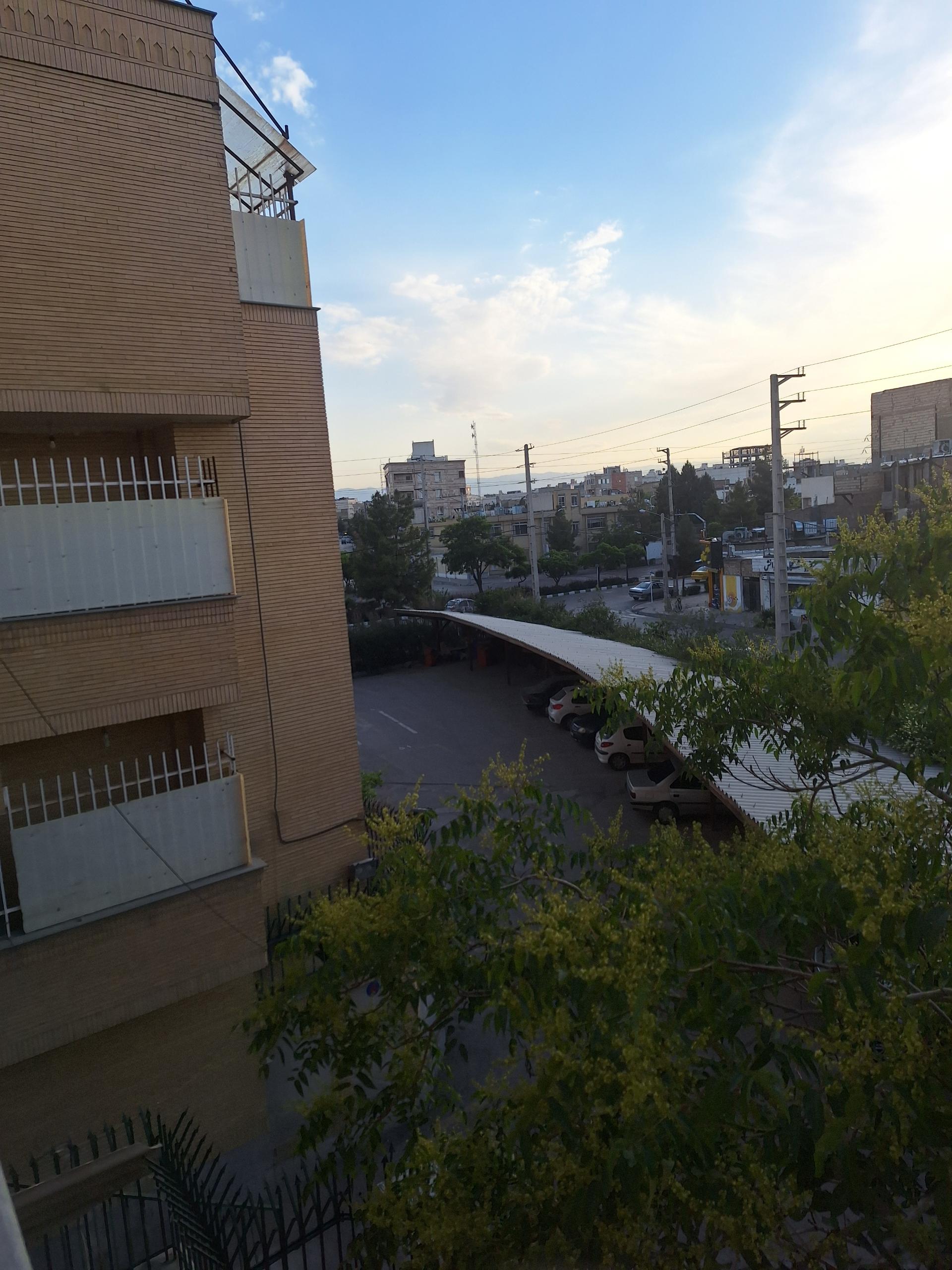 عکس خوابگاه مرکزی دانشگاه آزاد