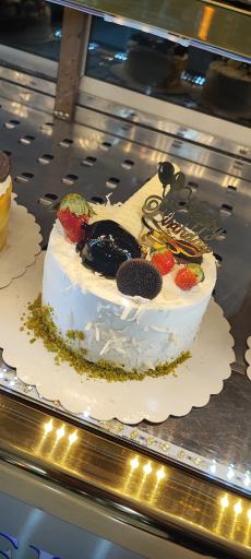 عکس قنادی شیرینی عسل 