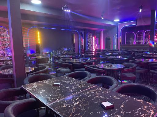 عکس کافه شایلوت