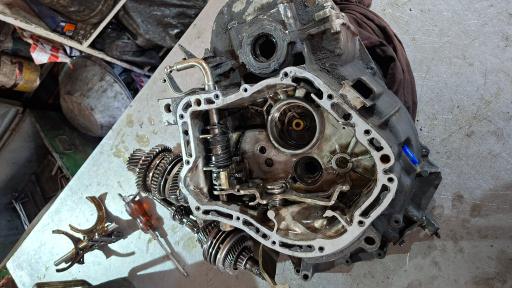 عکس اتو مکانیک علی