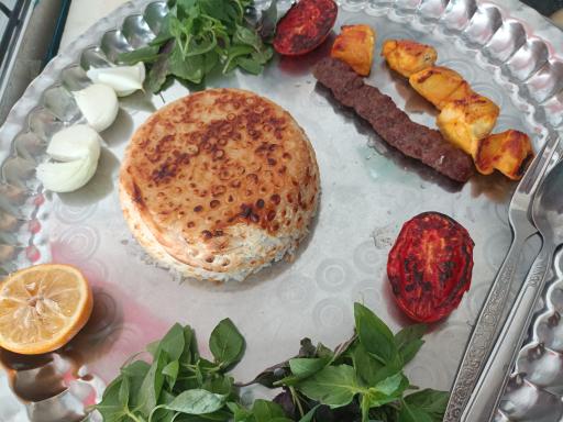 عکس کبابی ریحان نمین 