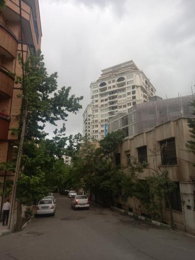 عکس برج دو قلو فرمانیه