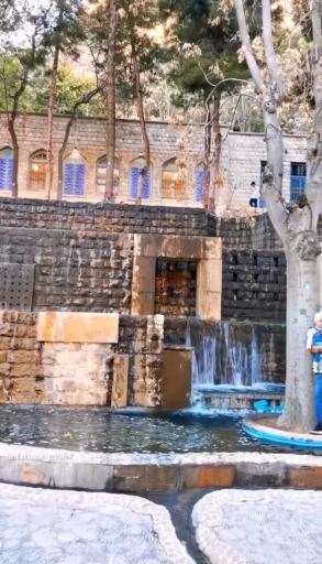 عکس آرامگاه خواجوی کرمانی