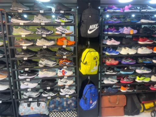 عکس فروشگاه ورزشی مهدی اسپرت