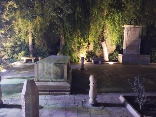 عکس آرامگاه خواجوی کرمانی