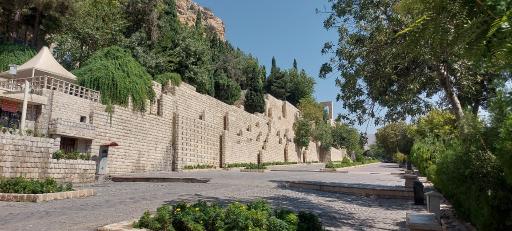 عکس آرامگاه خواجوی کرمانی