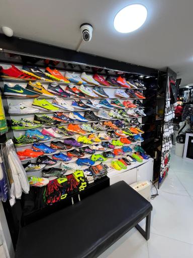 عکس فروشگاه ورزشی مهدی اسپرت