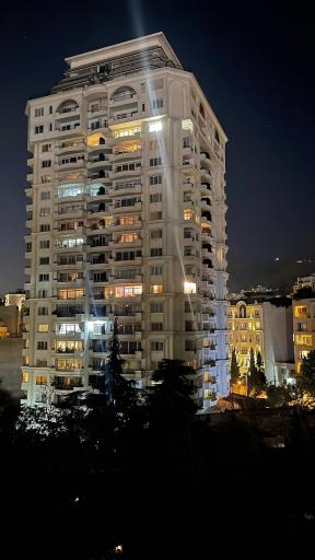 عکس برج دو قلو فرمانیه