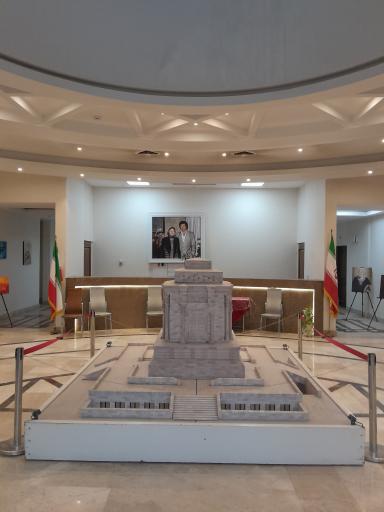 عکس پژوهش سرای فرهنگ و ادب پارسی ثابت