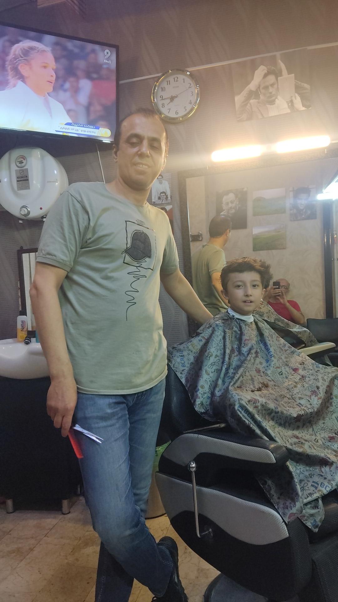 عکس آرایشگاه مردانه لایف