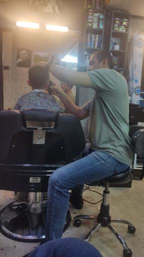 عکس آرایشگاه مردانه لایف