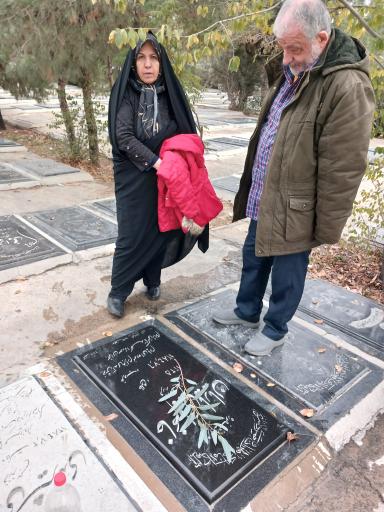 عکس آرامگاه مرحومه باجی یاریان