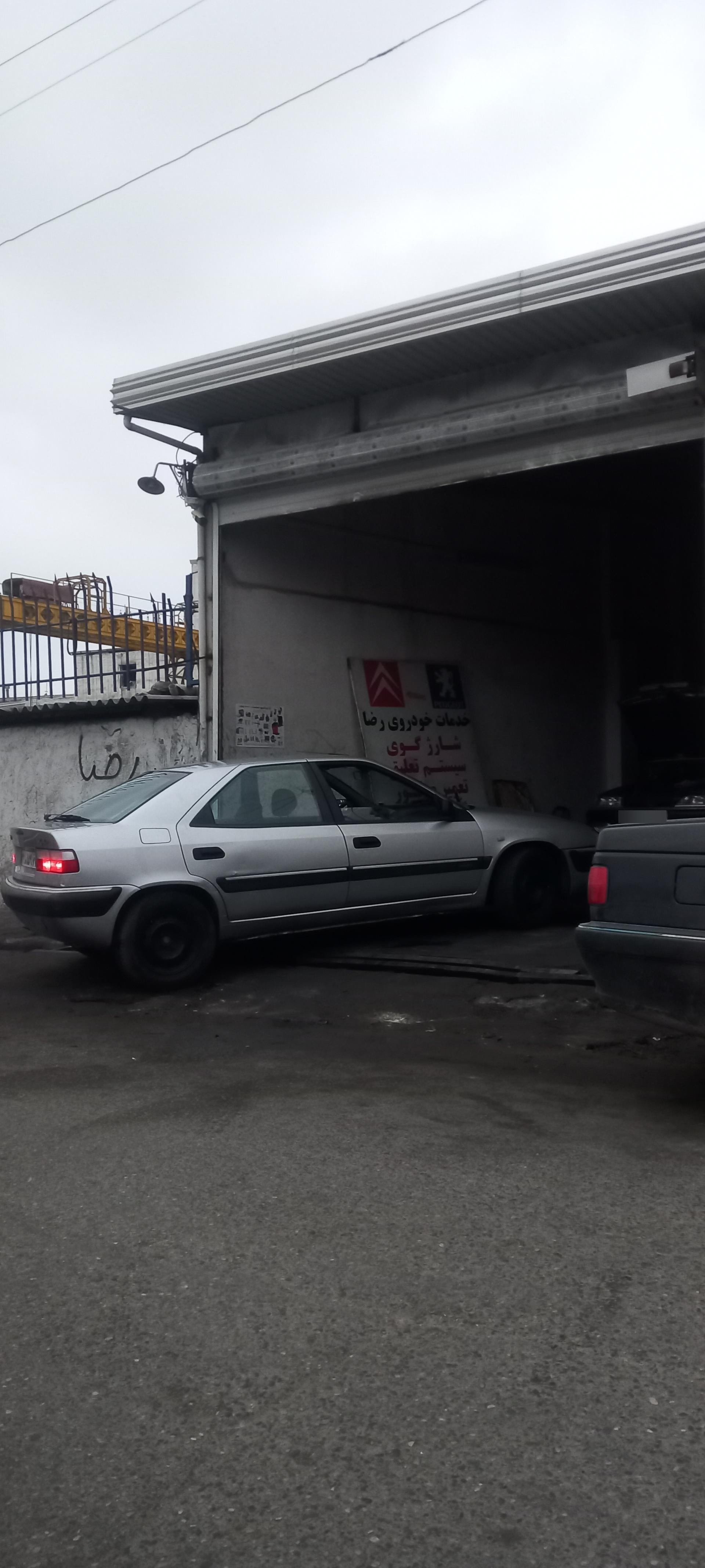 عکس تعمیرگاه رضا زانتیا