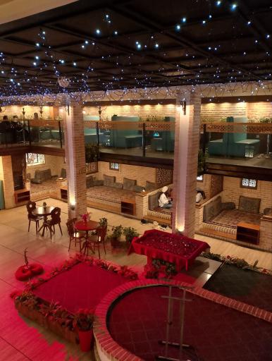 عکس مرکز خرید اطمینان ایرانیان