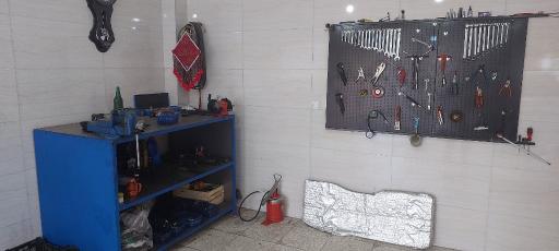 عکس کلینیک تعمیرخودرو کلاسیک