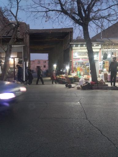 عکس میدان خشکبار صبح خیز