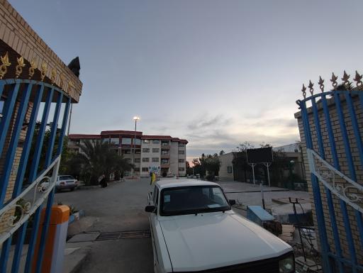 عکس دانشگاه آزاد اسلامی واحد سراوان