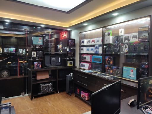عکس خدمات کامپیوتری طاهر
