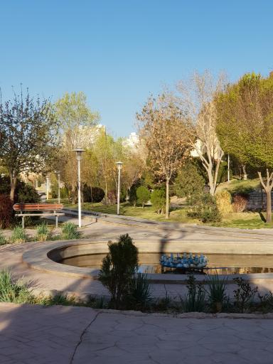 عکس مادی خونین