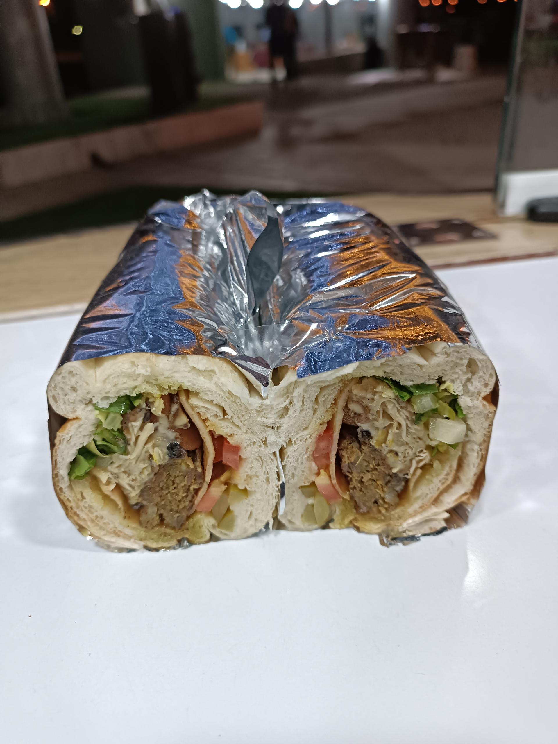 عکس فست فود لوکا