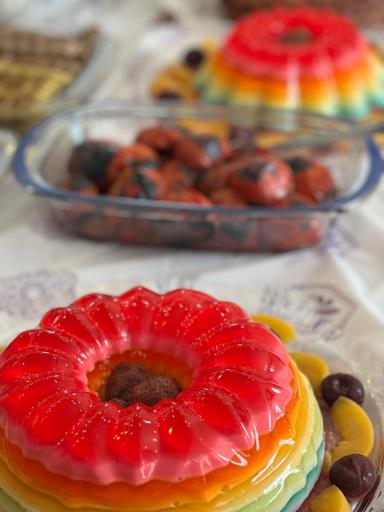 عکس رستوران بیرون بر پیونی