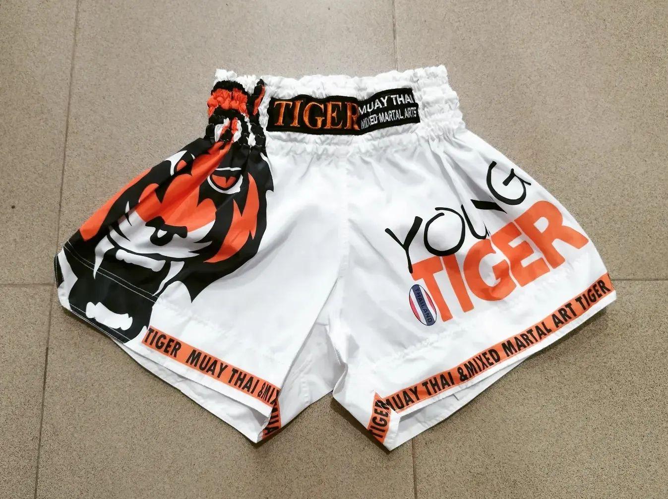 عکس فروشگاه ورزشی جوان