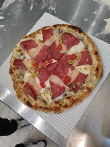 عکس رستوران ایتالیایی لیلو پیزریا