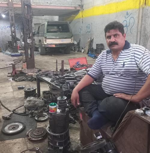 عکس تعمیرگاه گیربکس استاد حسن سونامی