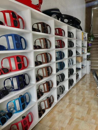 عکس فروشگاه میرکا خودرو