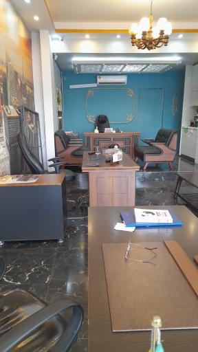 عکس مشاور املاک  شهر