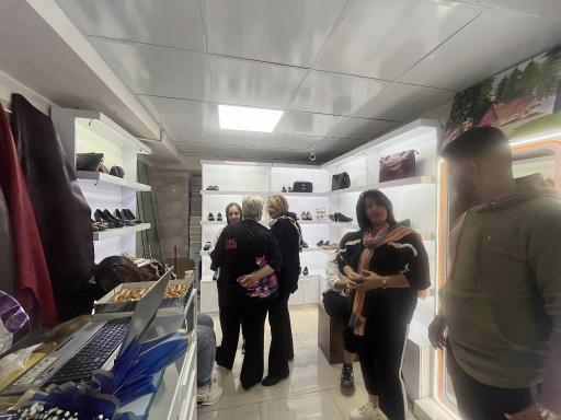 کیف و کفش روژان