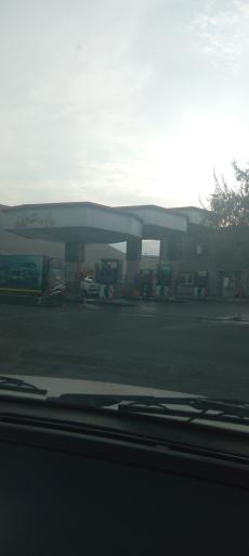 عکس جایگاه سوخت (CNG و بنزین)