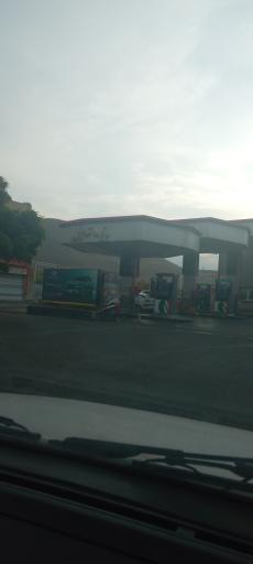 عکس جایگاه سوخت (CNG و بنزین)