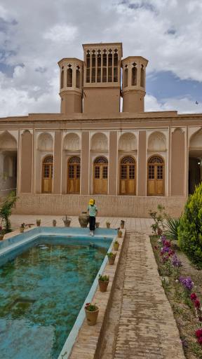 عکس بادگیرها سه قلوی بشرویه