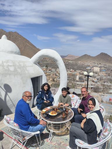 عکس کافه قوری مرجنون برزک