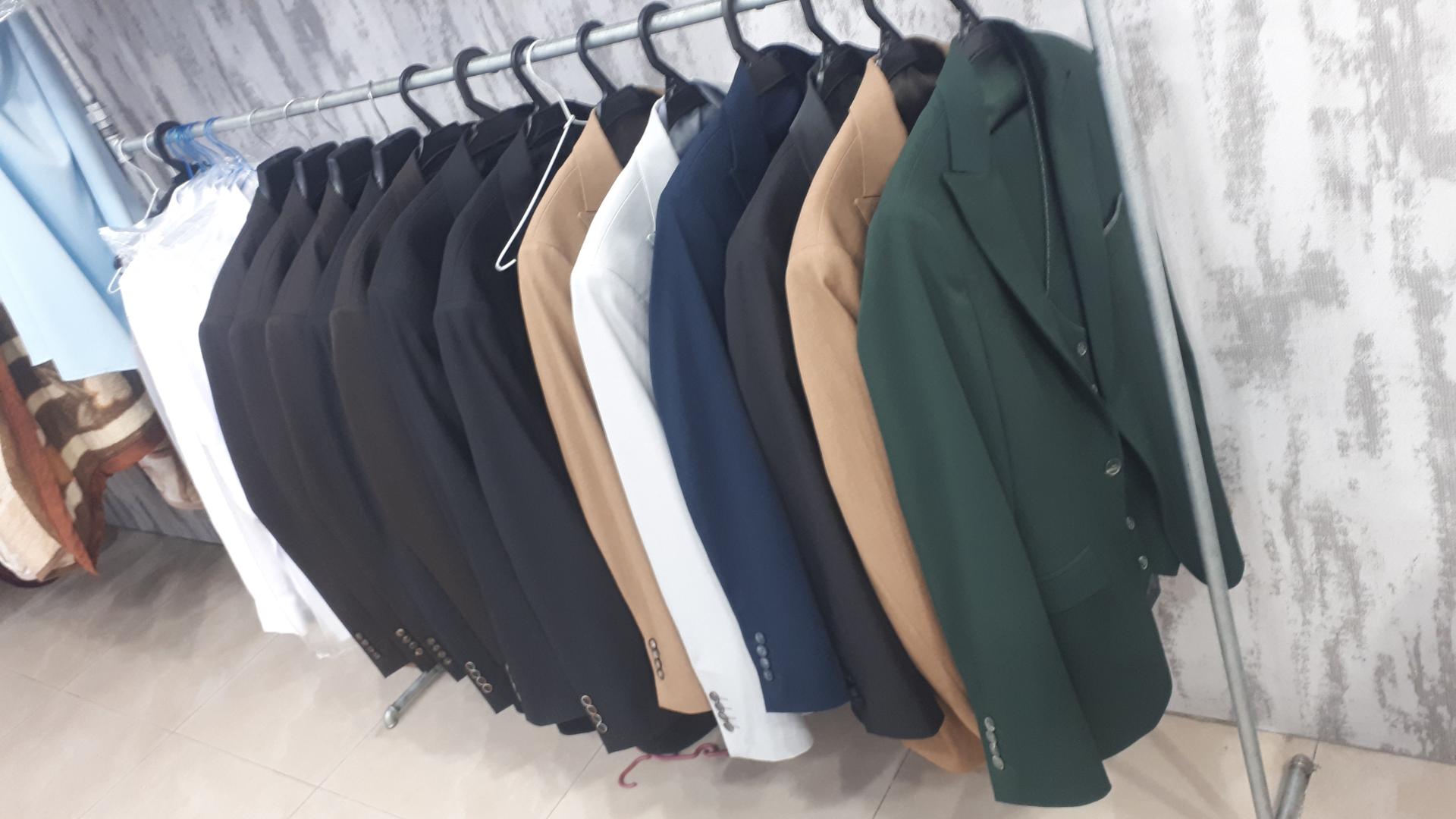 عکس خشکشویی و اتو بخار پاکیزه 